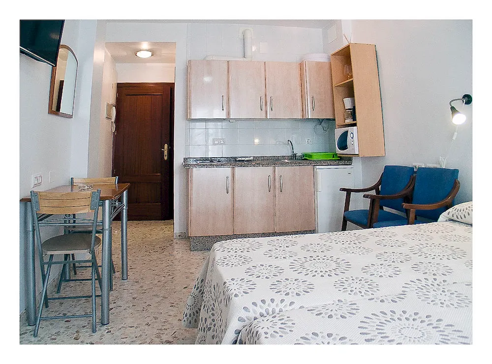 Candisol Cozy Inns Torremolinos Apartamento